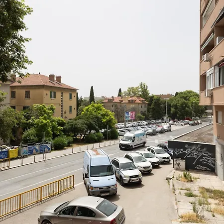 To & Old Town 아파트