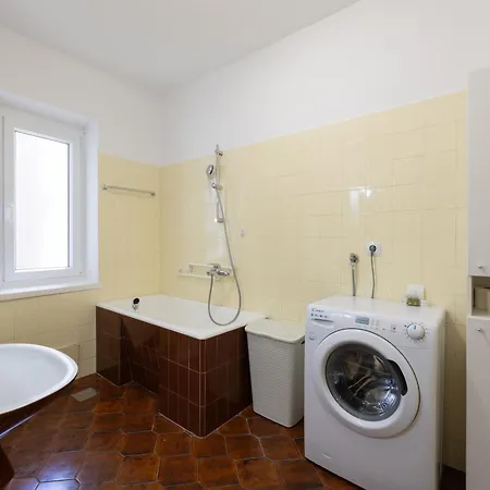 To & Old Town Apartamento *