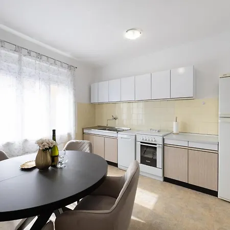 To & Old Town Apartamento Split